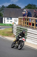 Vintage-motorcycle-club;eventdigitalimages;mallory-park;mallory-park-trackday-photographs;no-limits-trackdays;peter-wileman-photography;trackday-digital-images;trackday-photos;vmcc-festival-1000-bikes-photographs